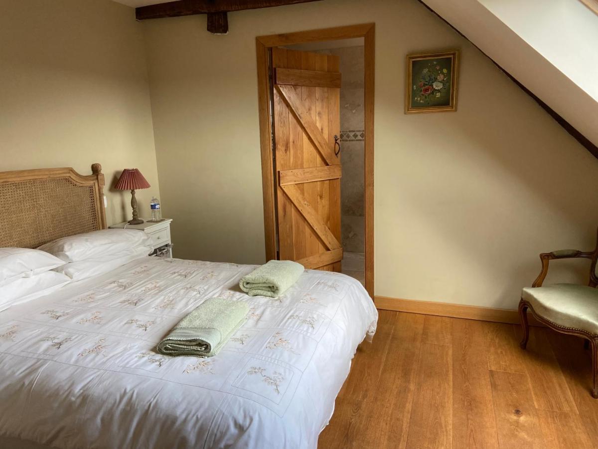Longere Ville Voisin - Chambre D'Hote Augan Dış mekan fotoğraf